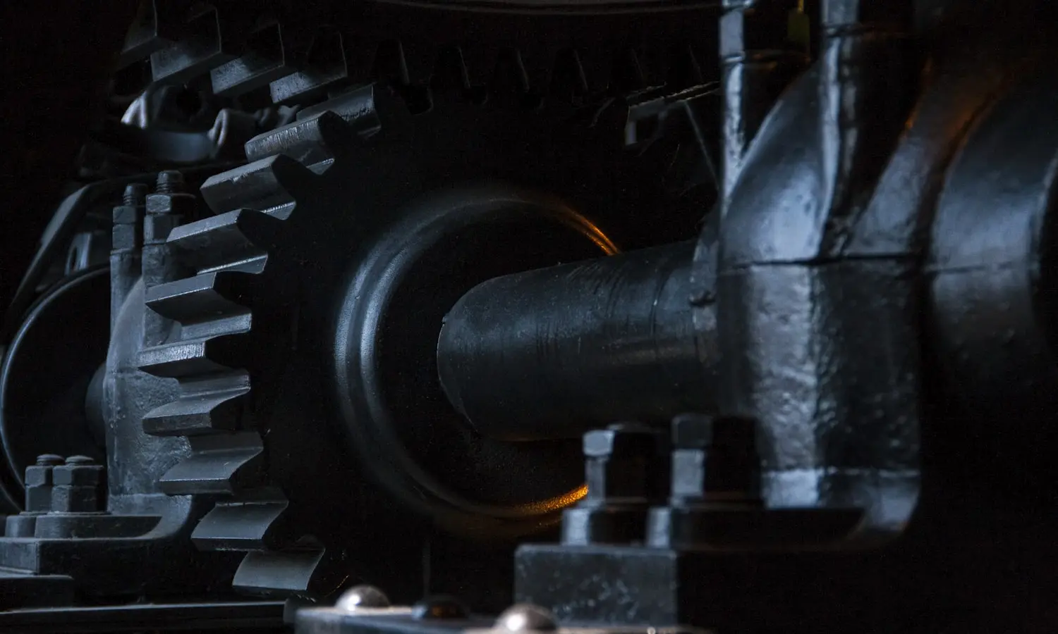 The gearing inside a piece of heavy machinery
